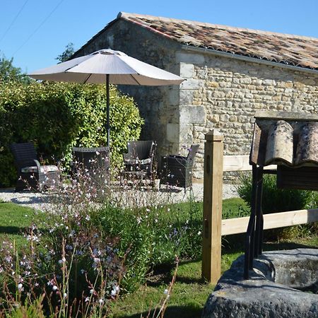 Girauderies Chambres D'Hotes/B+B Floirac  ภายนอก รูปภาพ
