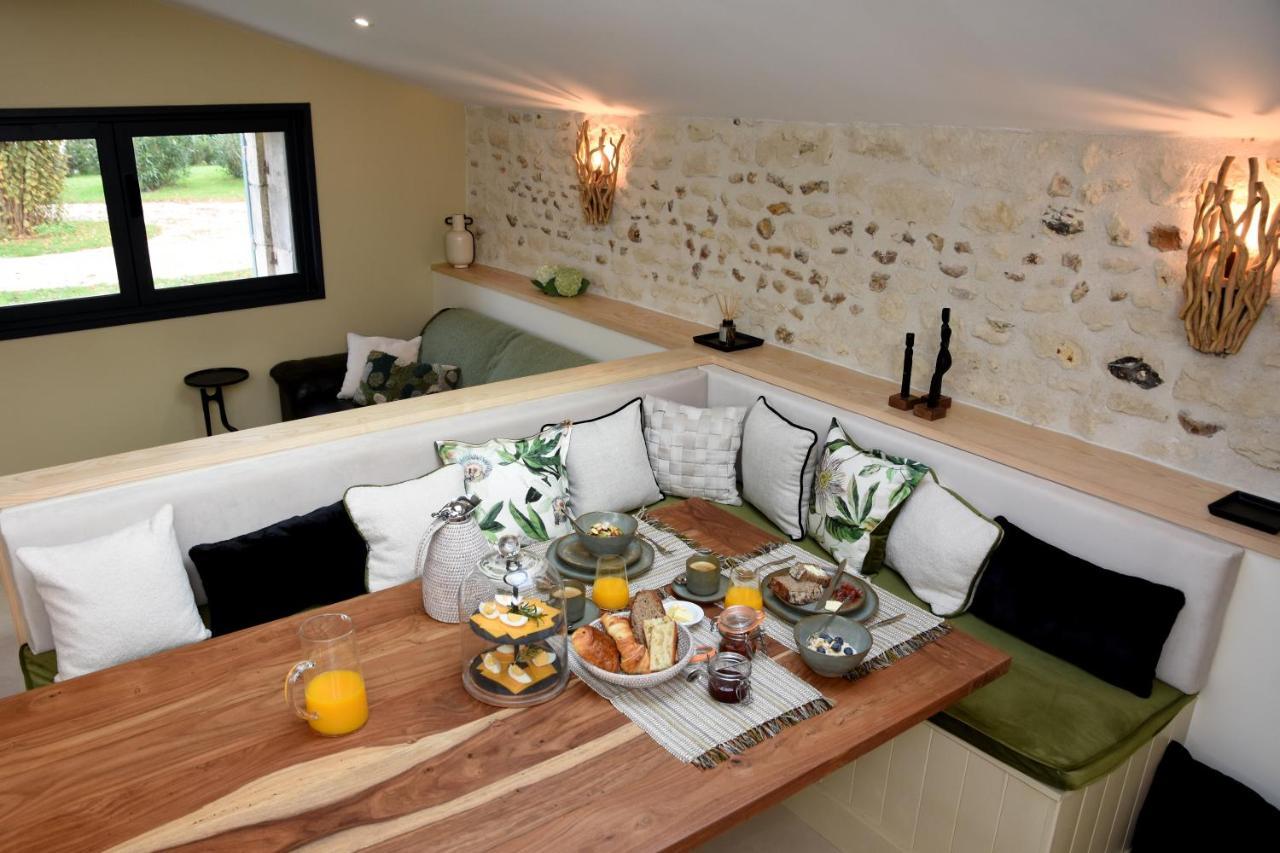 Girauderies Chambres D'Hotes/B+B Floirac  ภายนอก รูปภาพ