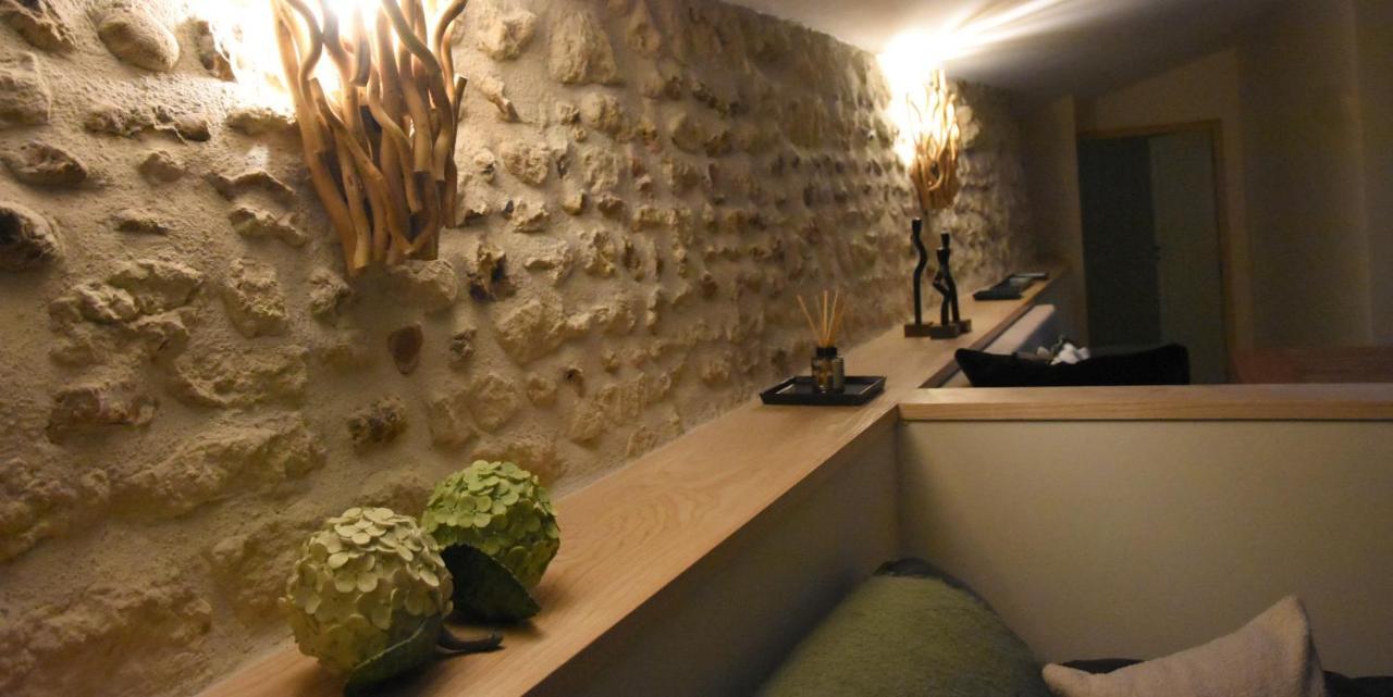 Girauderies Chambres D'Hotes/B+B Floirac  ภายนอก รูปภาพ