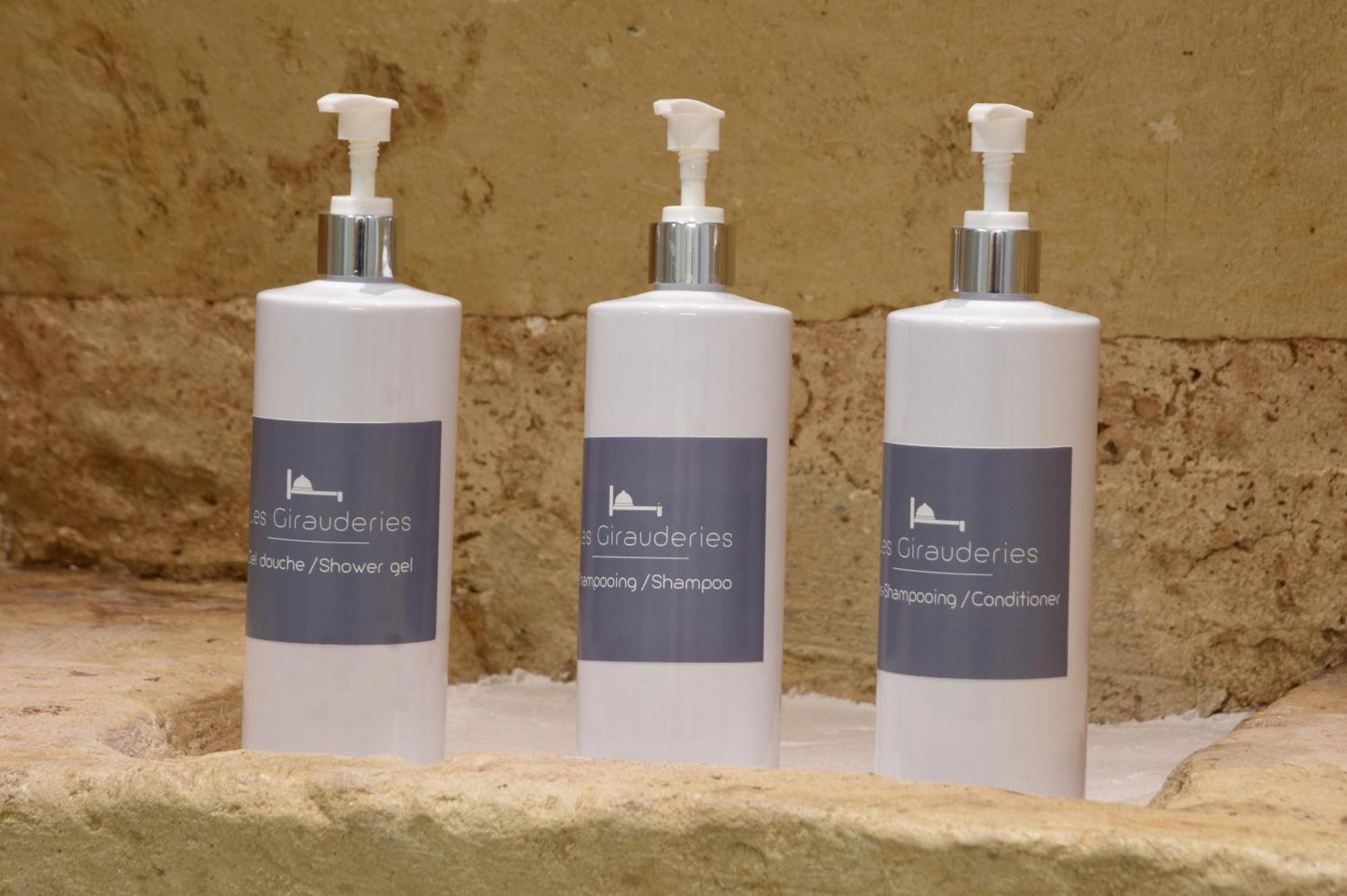 Girauderies Chambres D'Hotes/B+B Floirac  ภายนอก รูปภาพ